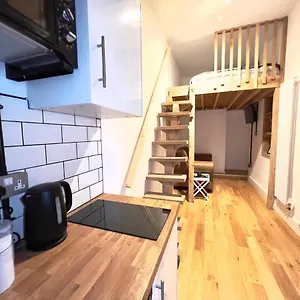 Apartment Flat 7, 10 St John's, Bournemouth